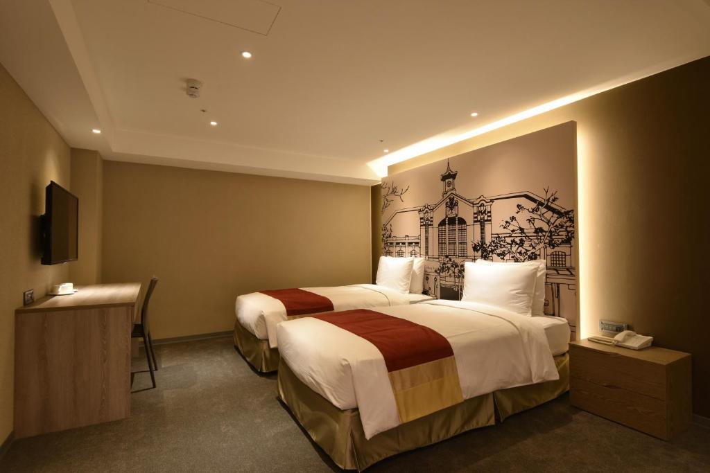 標準雙床房無窗